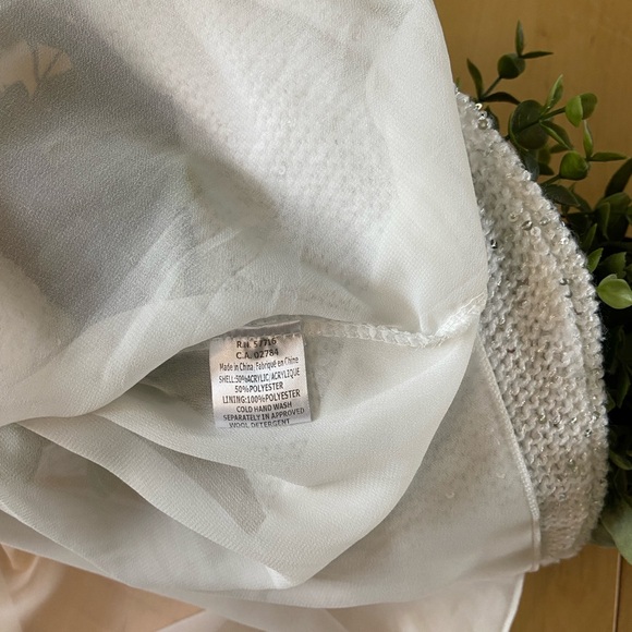 PAPILLON Sequin Mixed Media Sweater in White Size XL - Picture 7 of 7